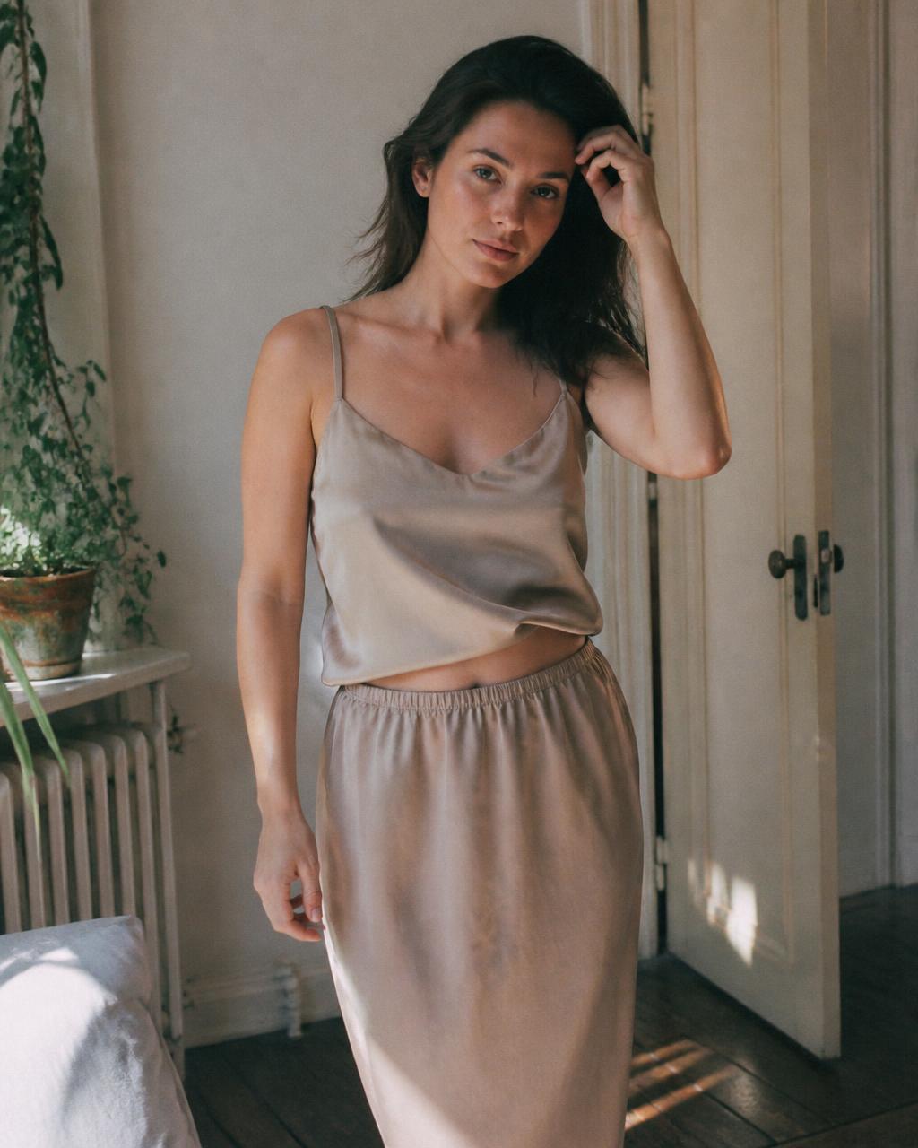 Sand Lounge Co-ord on model
